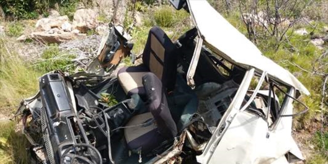 Muğla'da uçuruma devrilen otomobilin sürücüsü öldü