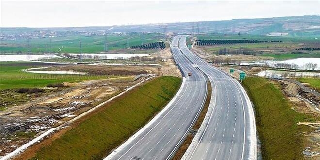 Kuzey Marmara Otoyolu y�l sonu bitirilmeye �al���l�yor