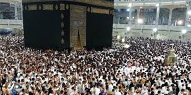 Kabe'de ramazan boyunca teravih cemaatsiz kılınacak