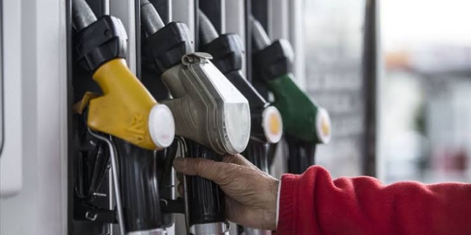 Benzin ve motorine büyük indirim geldi