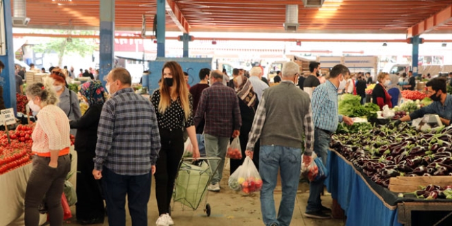 Ramazan �ncesi elma, patates ve limona ilgi artt�