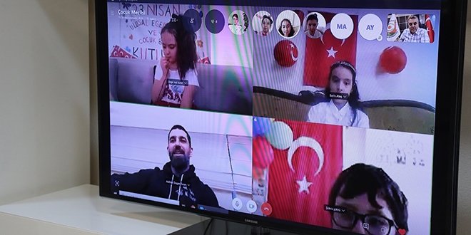 23 Nisan'da çocuklara Arda Turan sürprizi