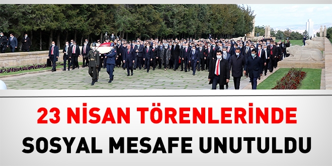 23 Nisan törenlerinde sosyal mesafe unutuldu