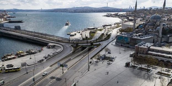 Türkiye'nin en kalabalık kenti, en sakin zamanını yaşıyor