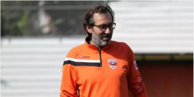 Adanaspor yardımcı antrenörü hayatını kaybetti
