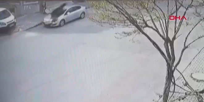Aracına hasar vereni görünce şaşkına döndü