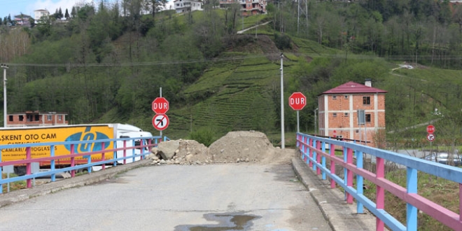 Rize-Trabzon arasndaki alternatif yollar kapatld