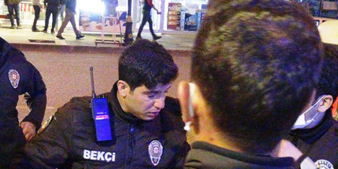 Kimlik soran bekçiye biber gazı sıktı