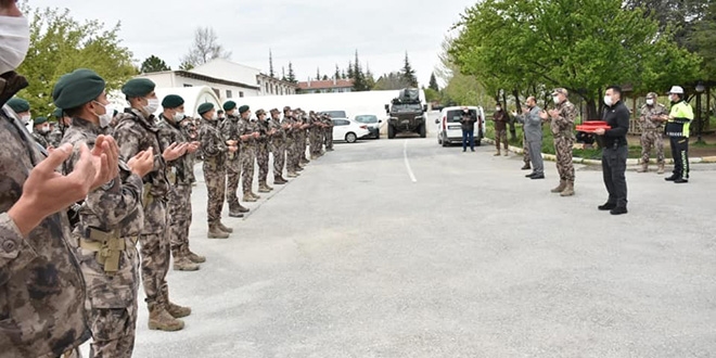 60 kişilik PÖH Timi dualarla Suriye'ye uğurlandı