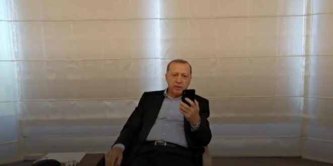 Erdoğan, İsveç'ten getirilen Gülüşken'in kızı ile görüştü