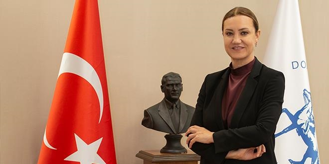 DE� Rekt�rl��� Kovid-19 rakamlar�n� a��klad�