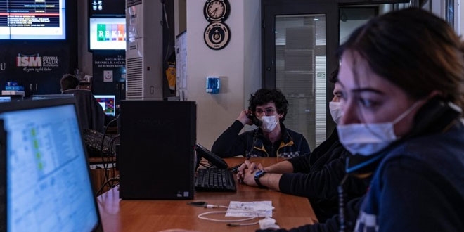 Koronavirüsle mücadelenin kalbine günde 40 bin çağrı geliyor