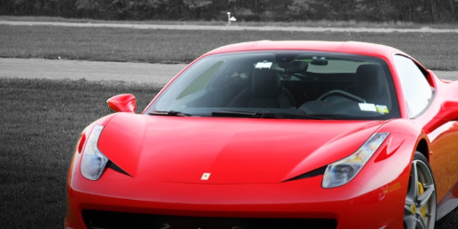 Ferrari sahibi bin liralık yardıma başvurdu