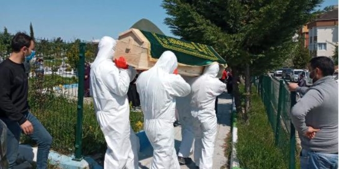 Başkalarını uyardı, kendi koronavirüsten öldü