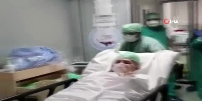 32 gün yoğun bakımda kaldı, koronavirüsü yendi