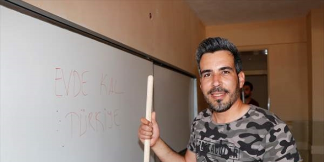 İKM'ler izolasyon sürecinde kaldıkları okulun tadilatını yaptılar