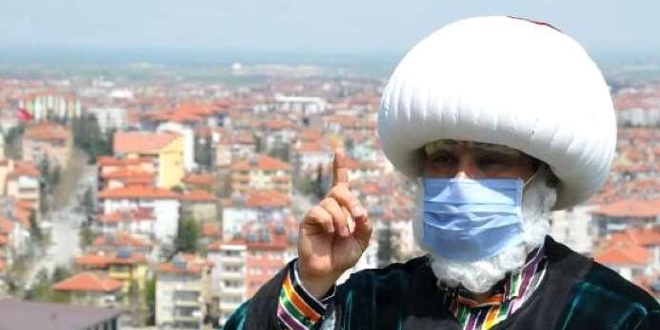 Nasreddin Hoca'dan 65 ya� ve �st� vatanda�lara 'Evde kal' �a�r�s�