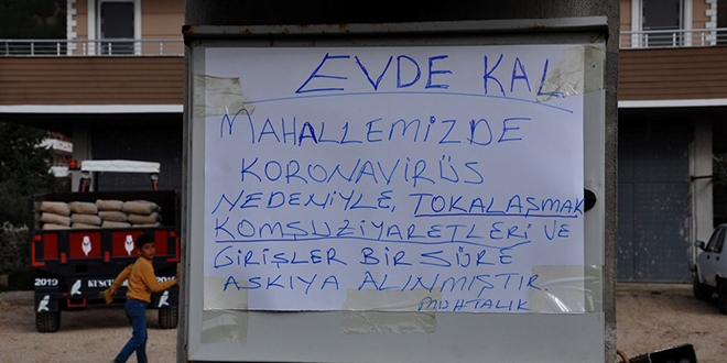 Mahallede tokalaşmayı ve komşu ziyaretini askıya aldılar