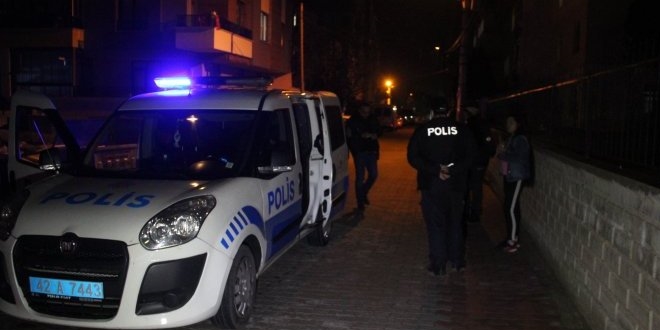 Hemşirenin çantasını çalan iki zanlı tutuklandı