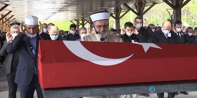 Şehit Uzman Çavuş Eyüp Fidan toprağa verildi