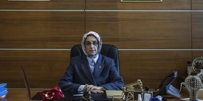 AK Parti Kadın Kolları üyelerine telefonla 'misafir' oldu