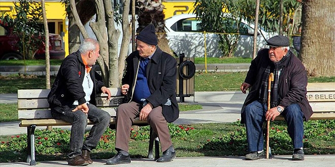 65 yaş üstüne günde 3 saat nefes izni