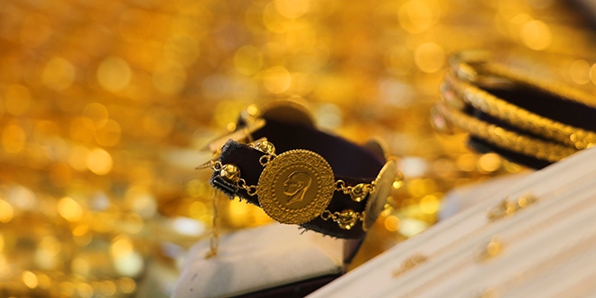 Gram alt�n haftaya y�kseli�le ba�lad�