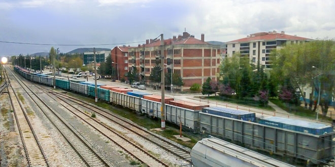 T�rkiye'nin tek seferde en uza�a giden en uzun ihracat treni yolda