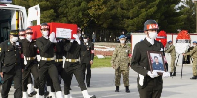 Şehit uzman onbaşı Bekir Gündeş için tören düzenlendi