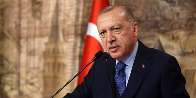 Erdoğan'dan 65 yaş üstü ve 20 yaş altına dışarı izni açıklaması
