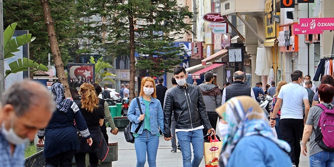 Yaşlılar için refakatçi tartışması
