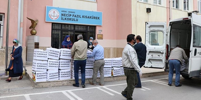 Öğretmenler ihtiyaç sahibi öğrencilerini unutmadı