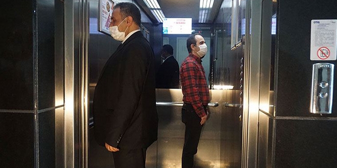 Koronavirüse karşı asansörlerde yeni düzen