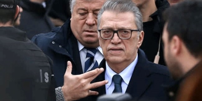 Eski Başbakanlardan Mesut Yılmaz beyin ameliyatı oldu