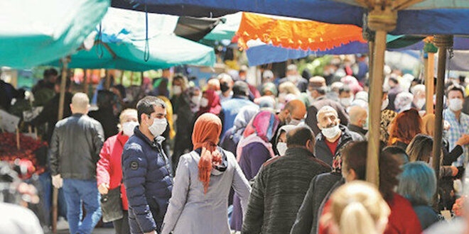 Sosyal mesafe on santim!