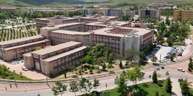 Seluk niversitesi, eitime balama karar ald