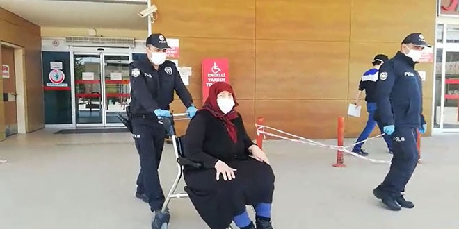 Babaannesi ve dedesini darp etti yetmedi paralar�n� al�p gitti