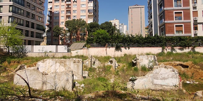 Kadıköy'de koku ve sinek isyanı