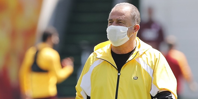 Koronavirüsü yenen Terim, ilk kez takımının başında