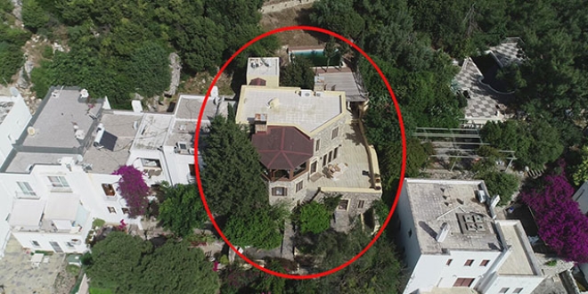 Can D�ndar Bodrum'daki villas�n� satmak istemi�