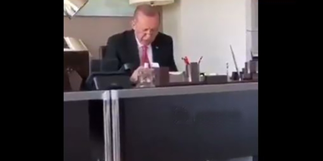 Erdoğan, Kur'an-ı Kerim'i hatmediyor, 25. cüzde