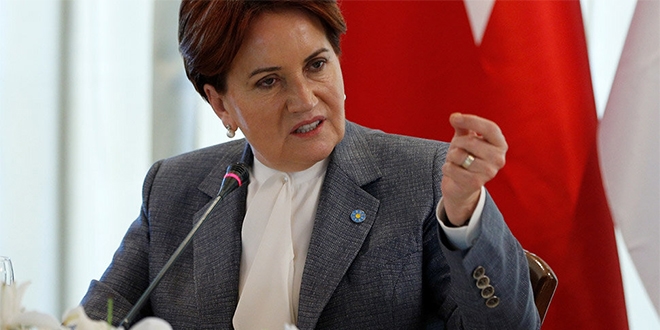Akşener, Sırrı Sürreya Önder'e cevap verdi