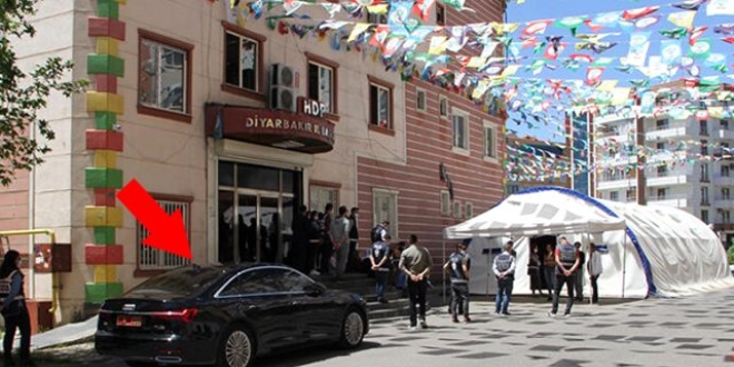 Evlat n�betindeki ailelerden HDP'li vekillere tepki