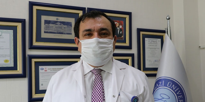 Bilim Kurulu Üyesi: AVM'de kuyruk akıl alır gibi değil