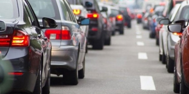 Yeni arabalar alkolü koklayacak, motoru kilitleyecek!