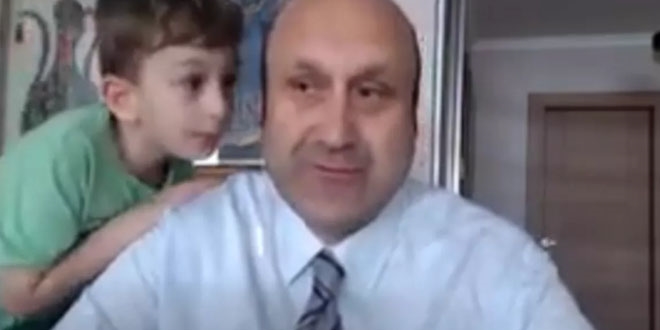 Canlı yayında Profesör'ün zor anları
