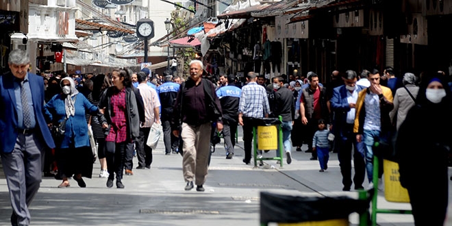 Vakalar artınca Valilik bayram alışverişini yasakladı