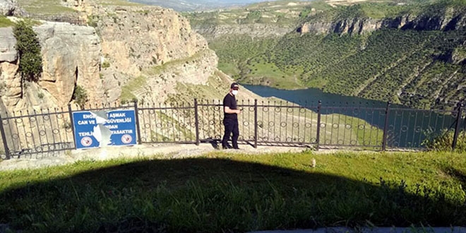 O an� �l�ms�zle�tirmek isterken can�ndan oldu