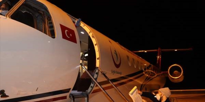 Ambulans uçak rahatsızlanan 17 günlük bebek için havalandı