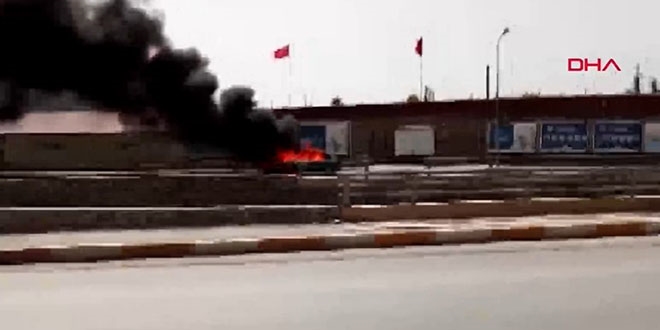 Klimayı çalıştırdı, otomobil alev topuna döndü